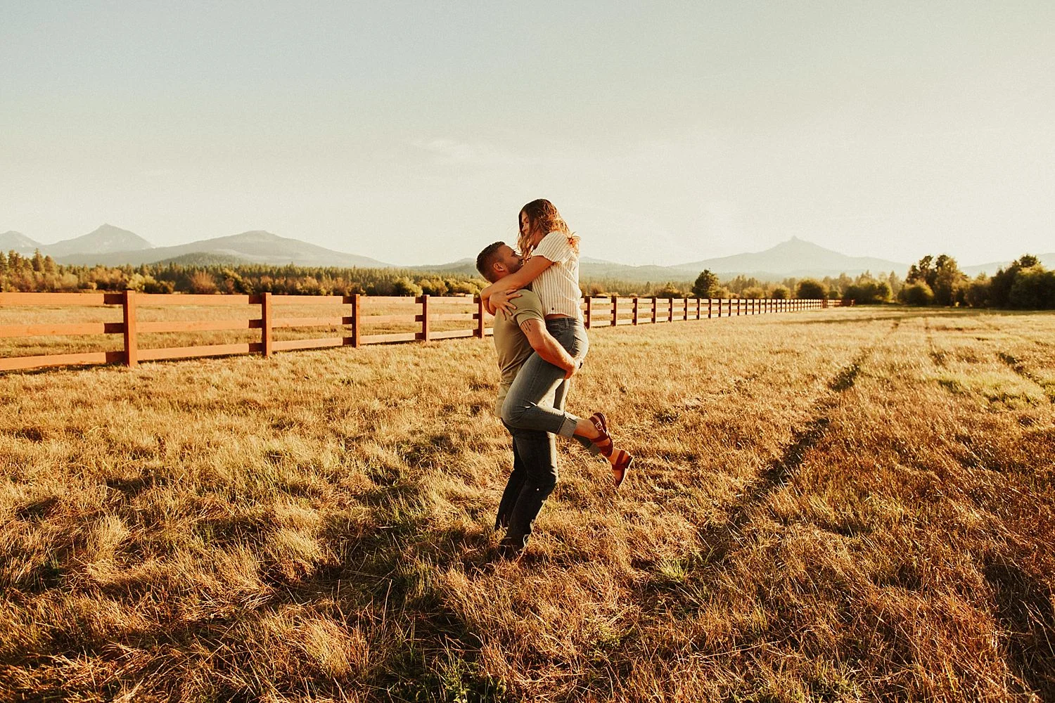 black-butte-ranch-engagement-photos_3978.jpg