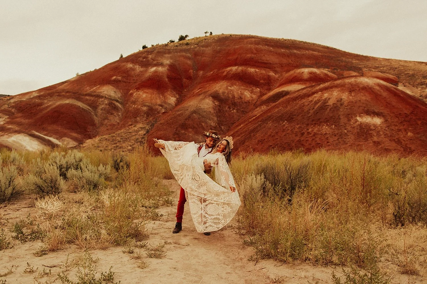 painted-hills-elopement_4050.jpg