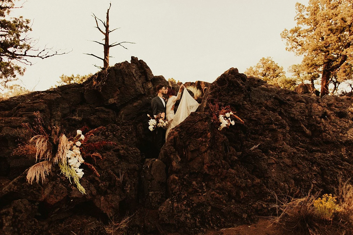 moody-bend-desert-elopement_4446.jpg