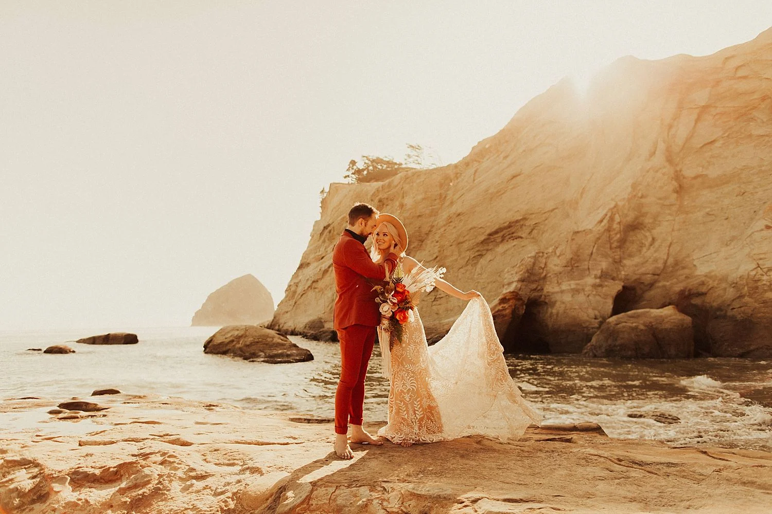 boho-beach-oregon-elopement_4462.jpg