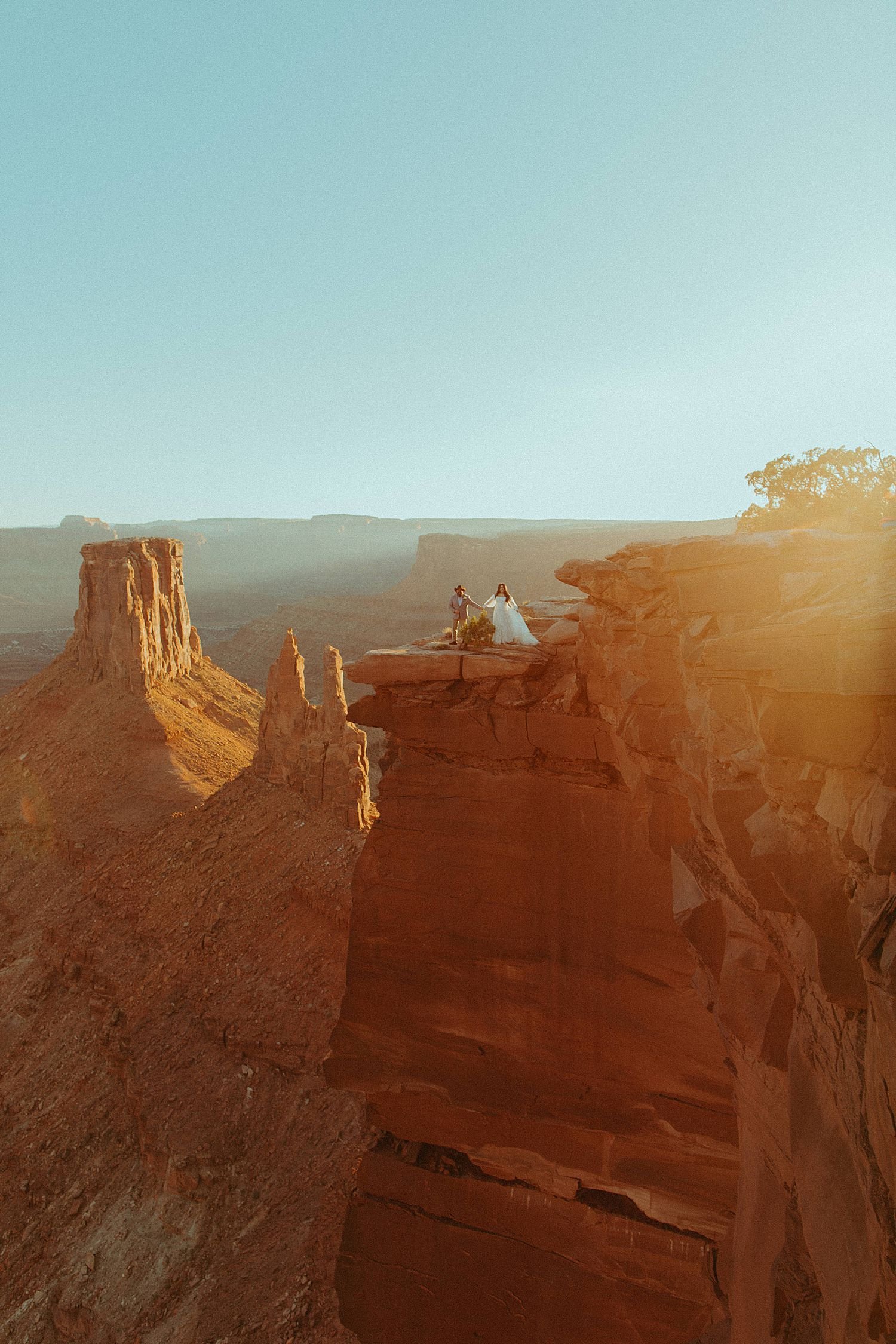Oregon Adventure Utah Off Moab Elopement Photographer Roading in — Andie Avery - Photography Wedding