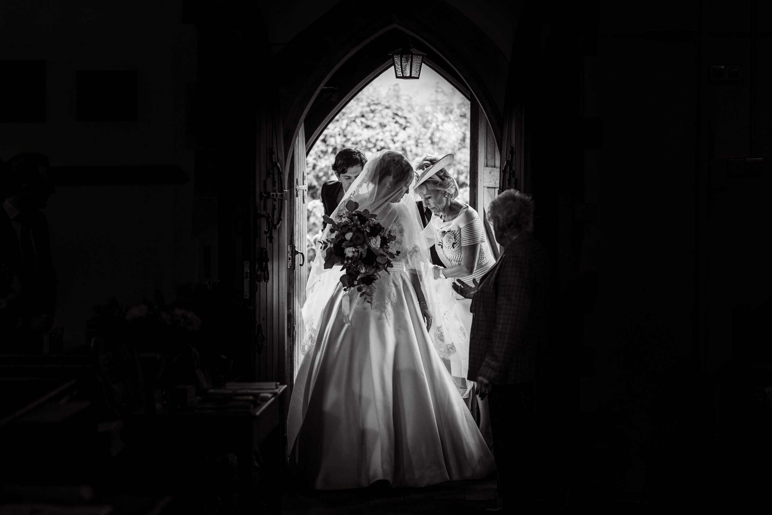 Bisham Abbey wedding photography-11.jpg