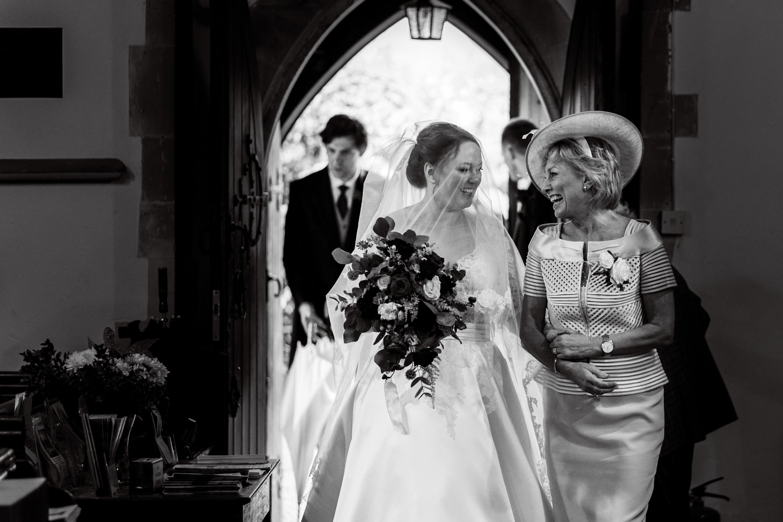 Bisham Abbey wedding photography-12.jpg