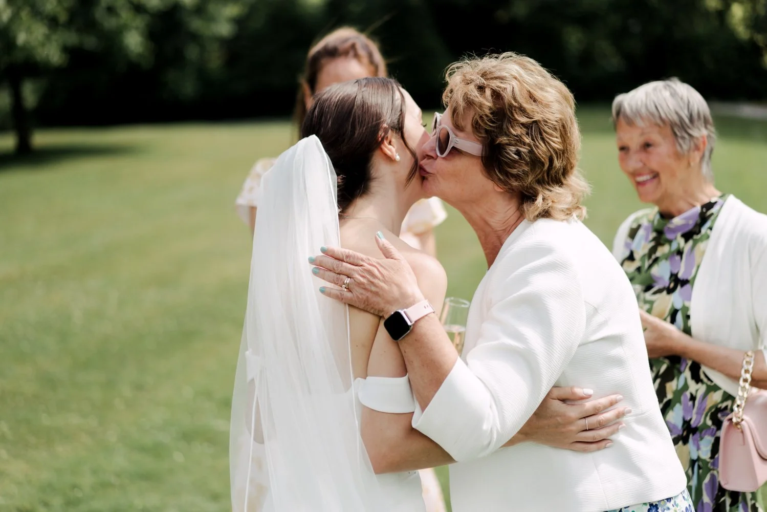 Kingston Estate wedding photographer--33.jpg