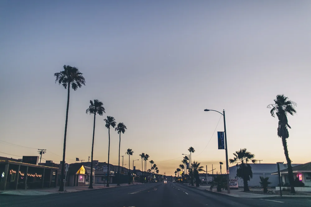  Joshua Tree's main street. 