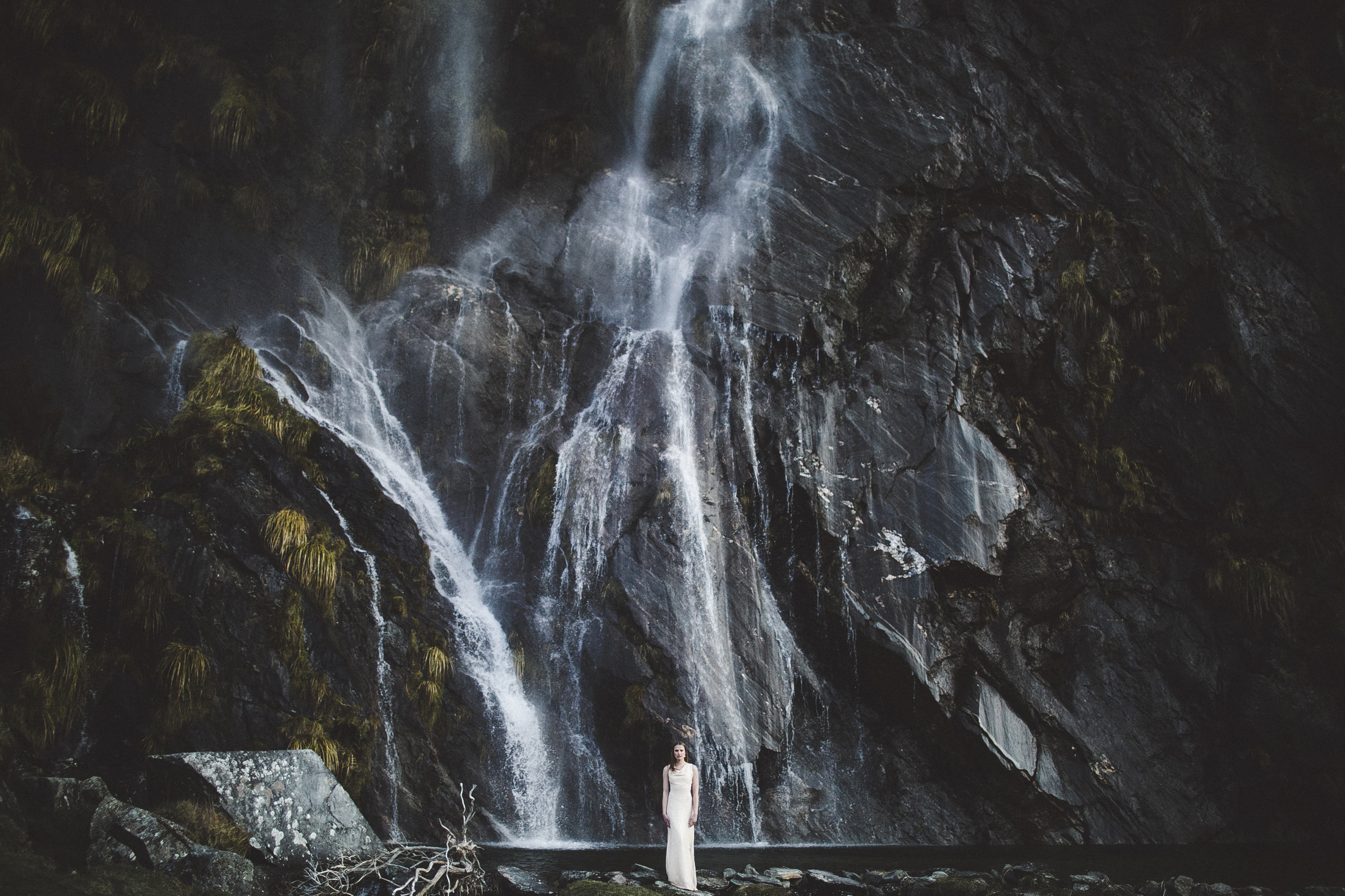 well travelled bride. wanaka, new zealand.
