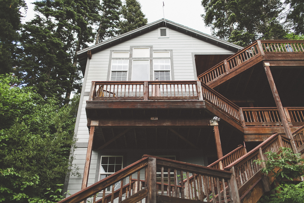  We arrived at our treehouse where we were staying for the next few days. It was here that we said goodbye to our travel companion Hayden as he was picked up by a friend and they drove back to Los Angeles. 