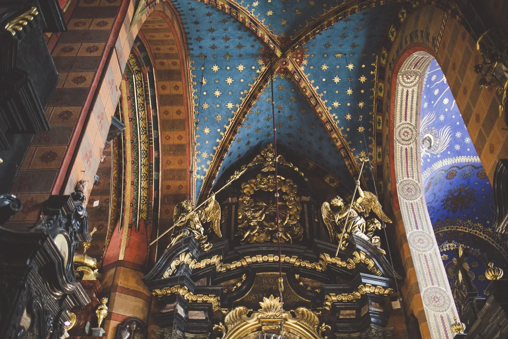  Inside Mariacki church.&nbsp; 