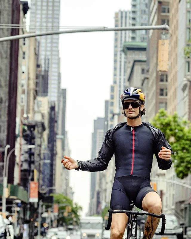 I met up with Simon @plant_proof in New York to record an episode for his Plant Proof Podcast. We talked about life, music and circumstances leading to knowledge. You can tune in via link in my bio. .
.
.
.
📷 @1_in_the_gutter .
.
.
#trackbike #fixed