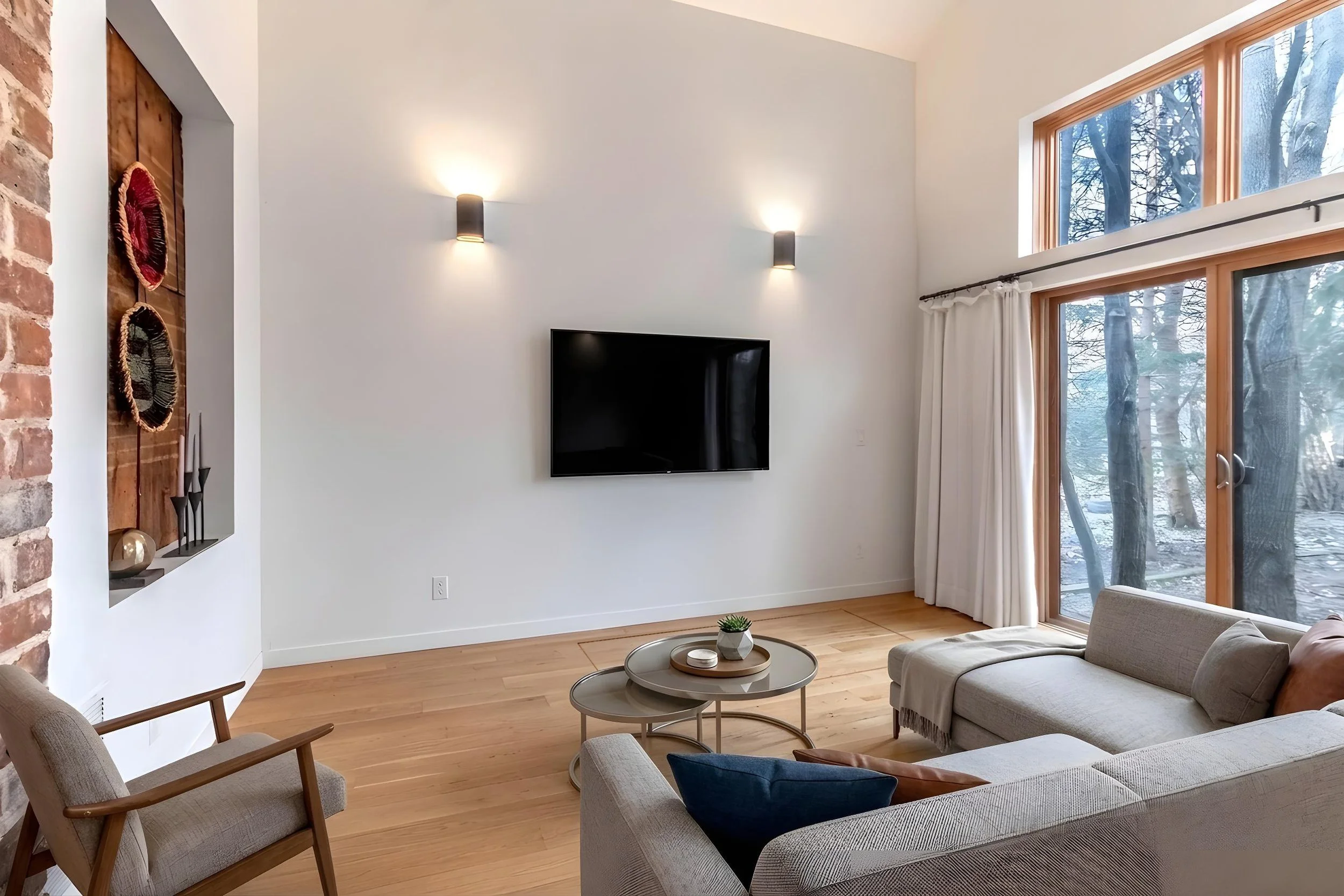 300JerseyStreet-17livingroomstaged.jpg