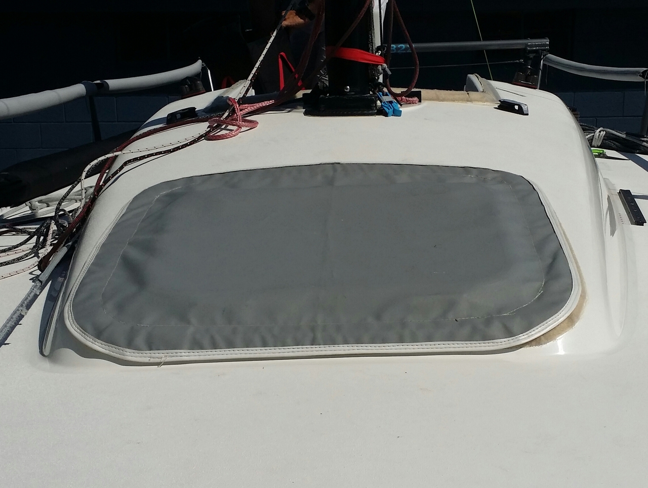 J/70 Forward Hatch Cover