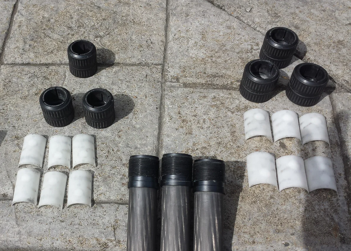 The internals are not complicated. Just keep the parts organized as you go. 