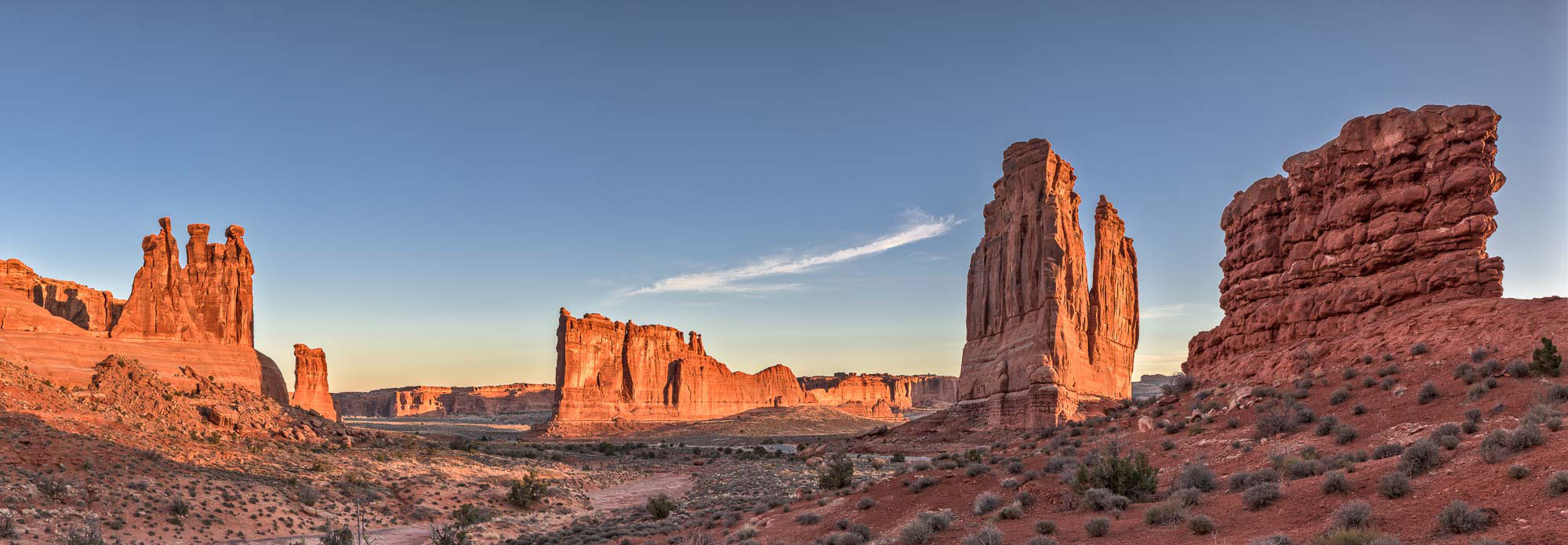The Organ and The Three Gossips