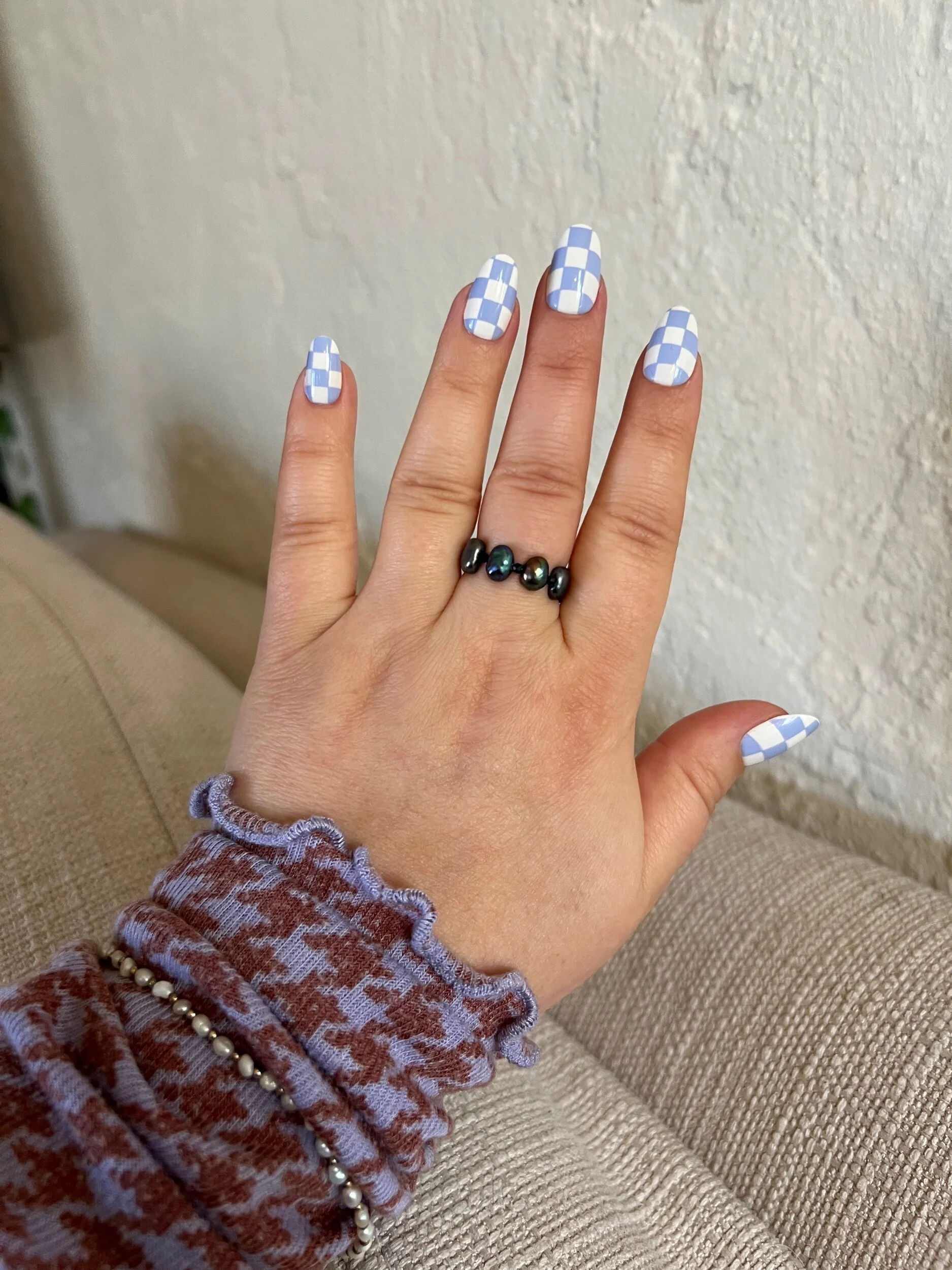 22AF38AC-D4CB-41BB-827E-73FC85A015C7