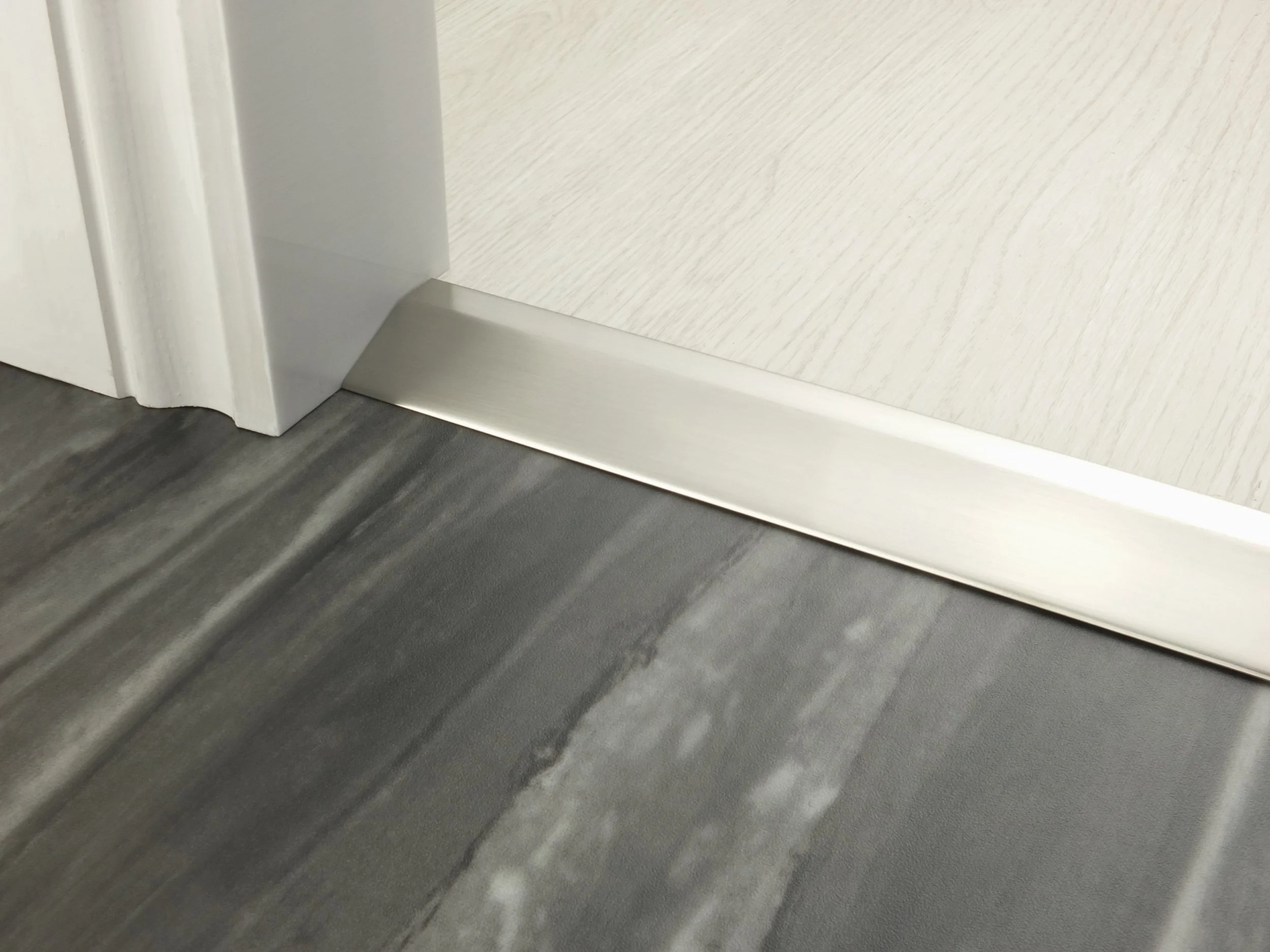 stairrods-doorbar-satin-nickel-14mm-ramp.jpg