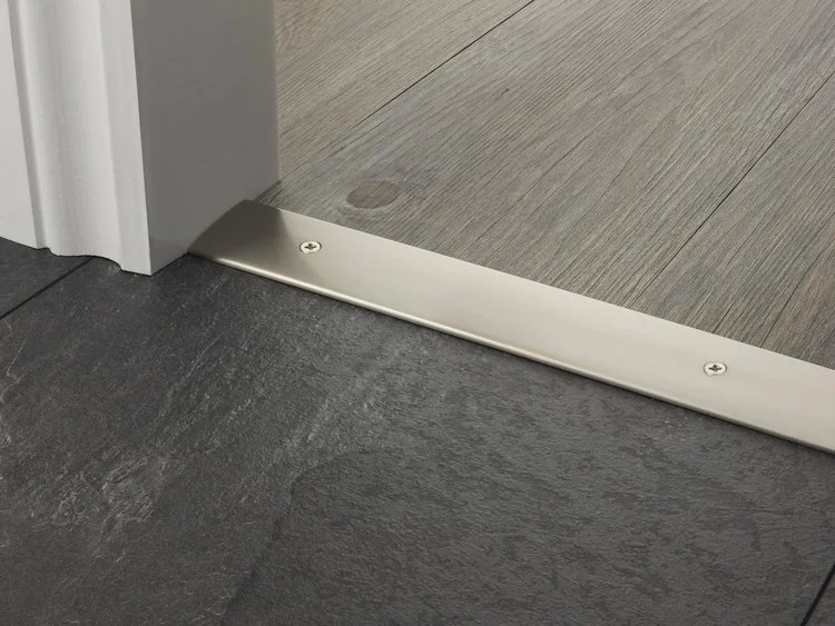 door_bar_satin_nickel_cover.jpg