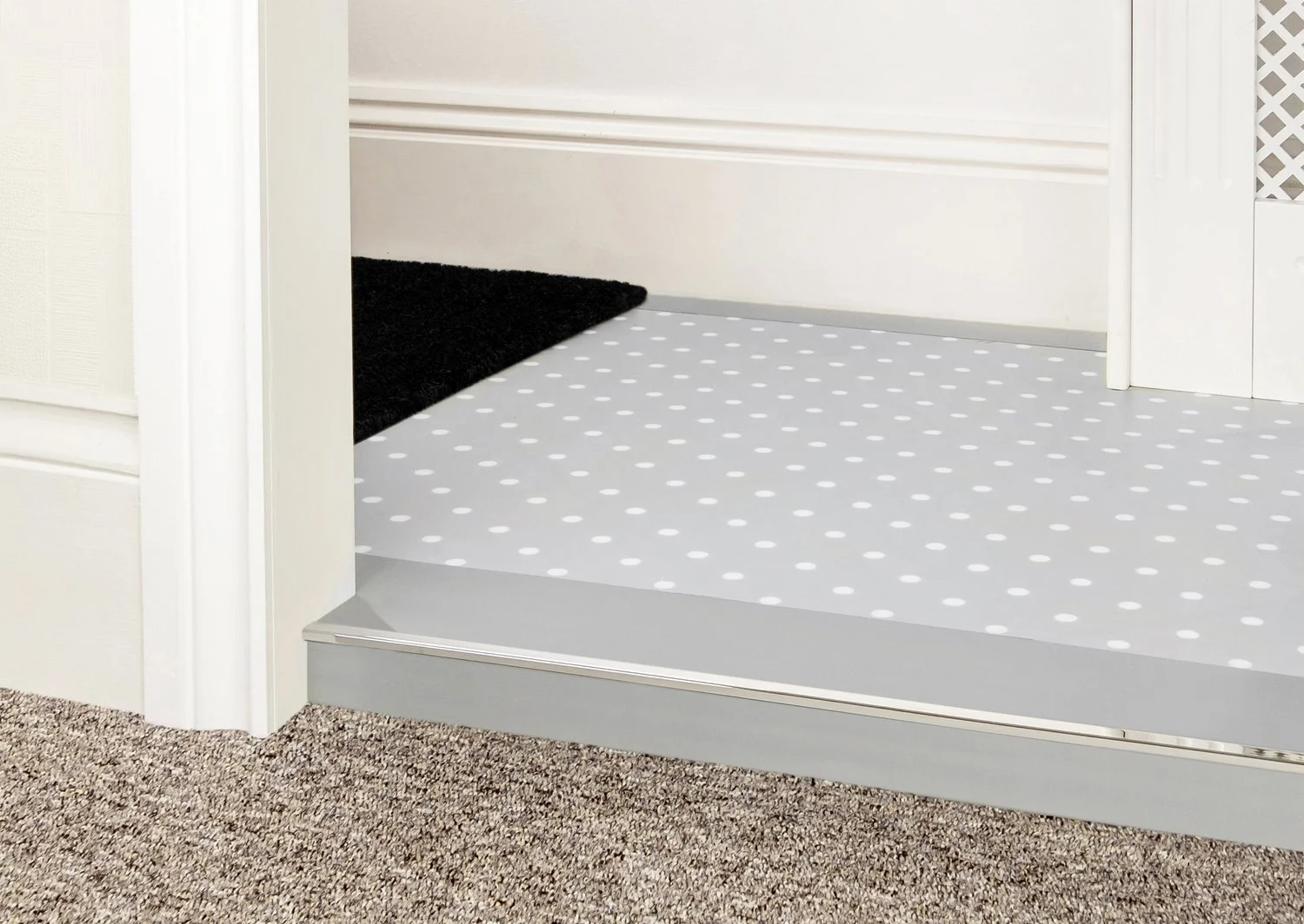 stairrods-polished-nickel-premier-trim-little-lip-step-harvey-maria-spot-stone.jpg