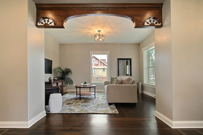 Entry to Family Room_WEB.jpg