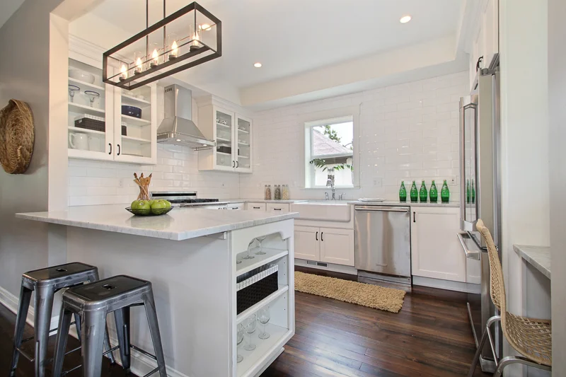 Kitchen_WEB.jpg