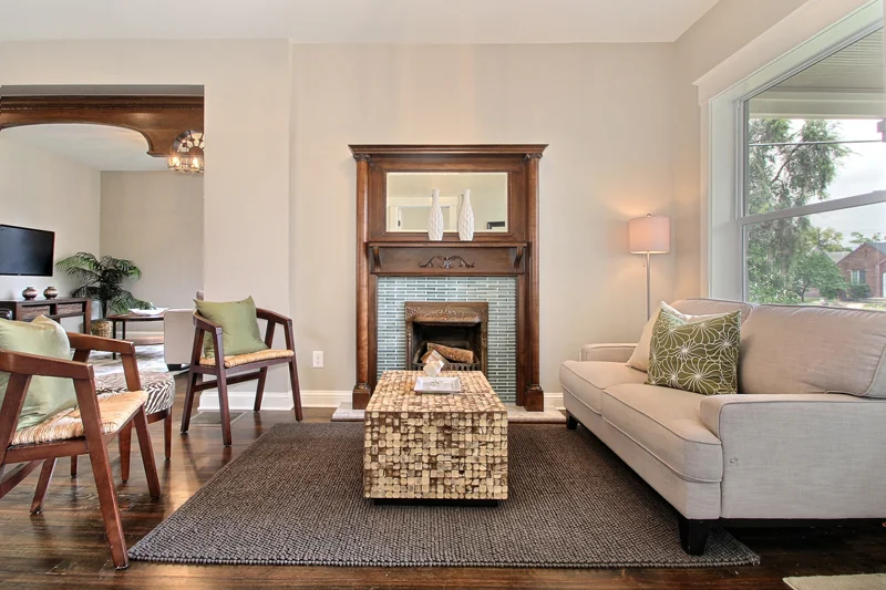 Living Room_WEB.jpg