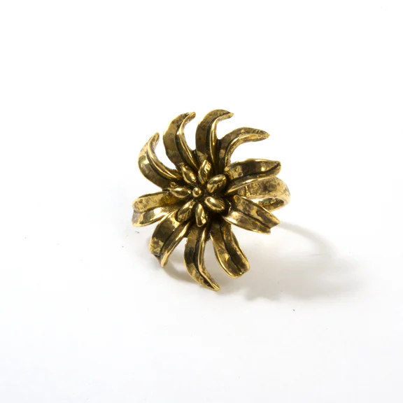 Petals Ring