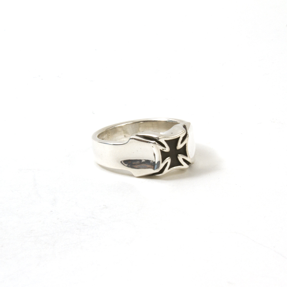 Small Iron cross Ring — Aileyan
