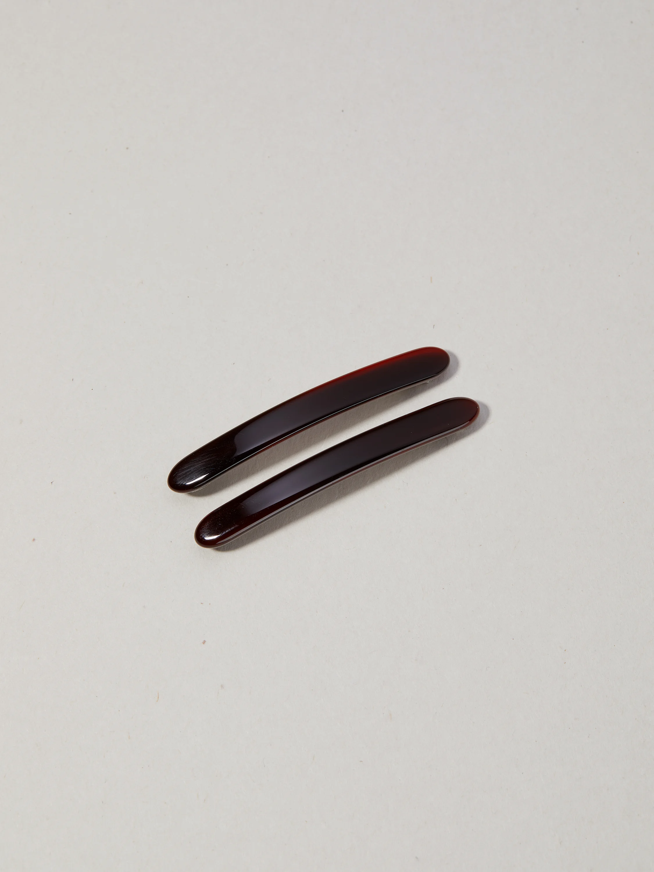 winden_Petite_Nicole_Barrette_oxblood_w.jpg