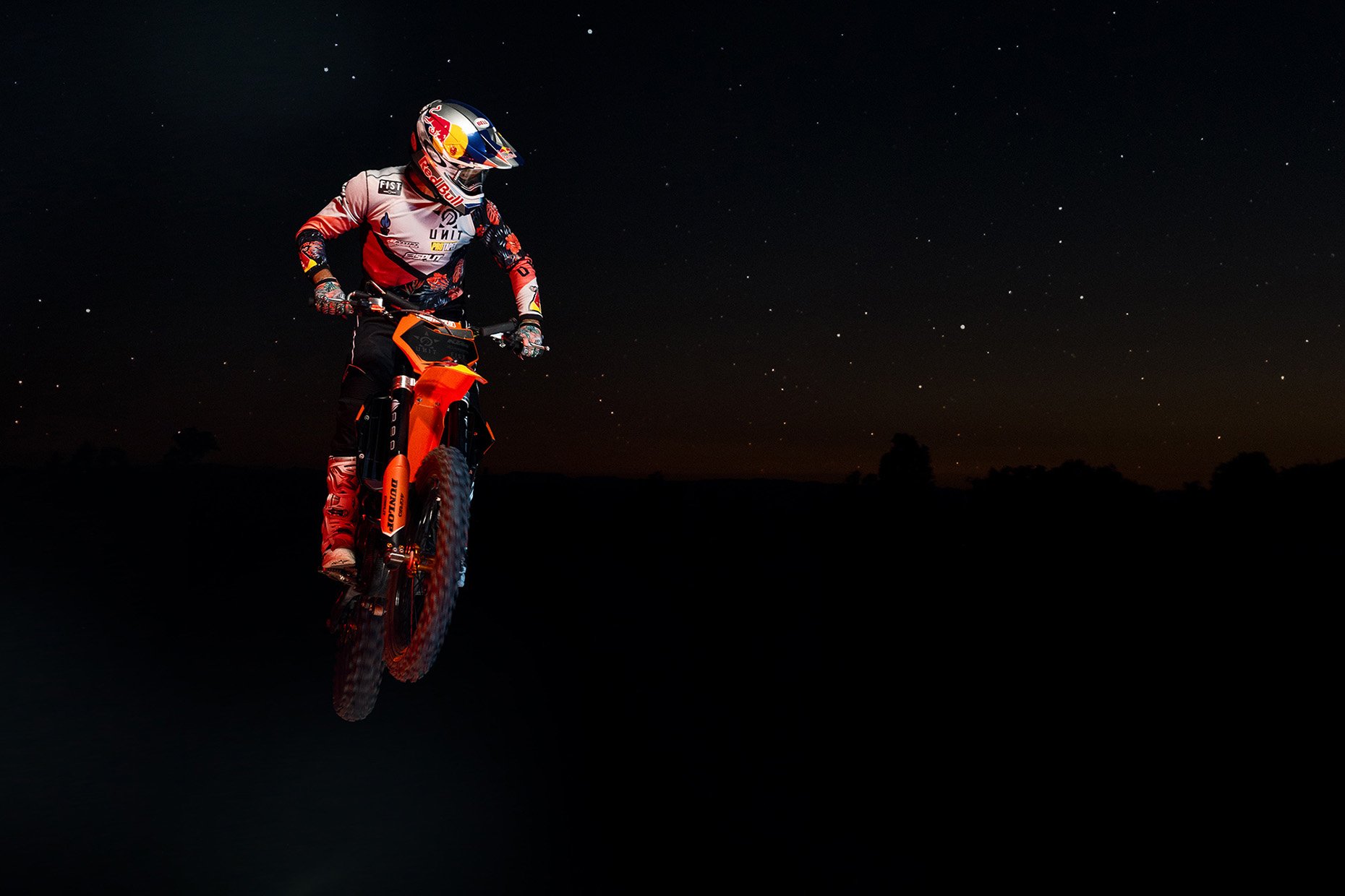 AaronAnderson_Robbie-Maddison_Redbull_Moto_27.jpg