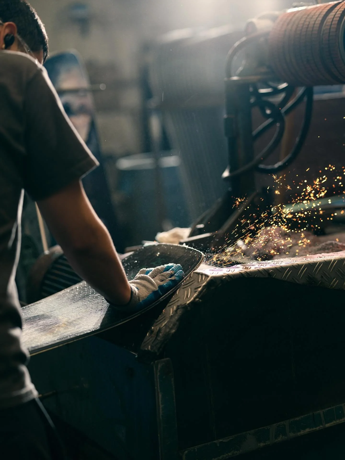 This is gonna be my last post for the week, and I&rsquo;m gonna go take some time with my family&hellip;but before I do, I want to offer a suggestion before the holiday craziness takes over: Support Local and American made businesses this year.

Comp