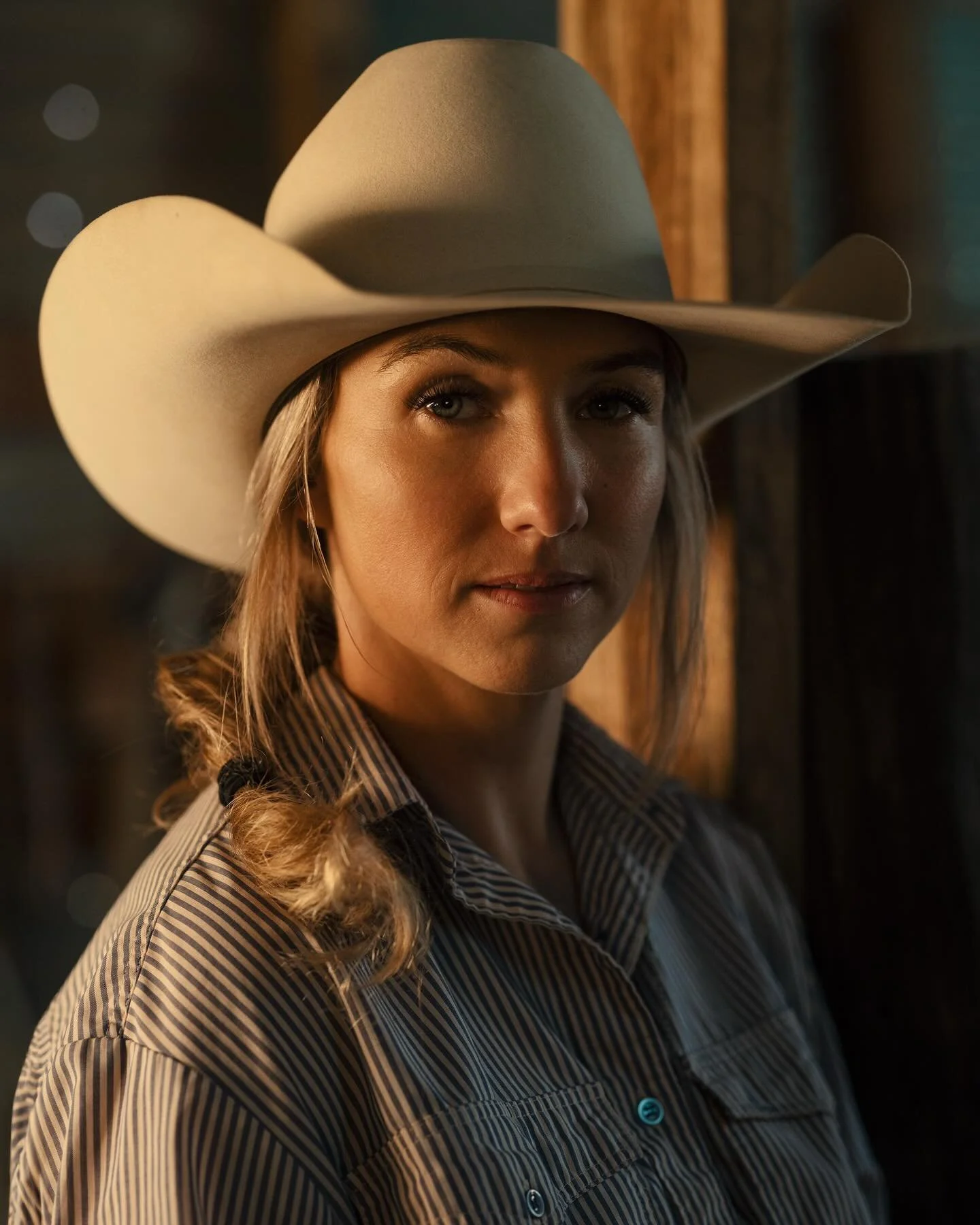 It&rsquo;s been way too long since we did a #tbt with the incredible @jorden395!!

Plus, now I can add 20 images, so you get a little BTS at the end! 

Huge thank you to @zionkuriyama for the helping hand!
.
.
.
@fujifilmx_us @tenbabags @elinchrom_lt