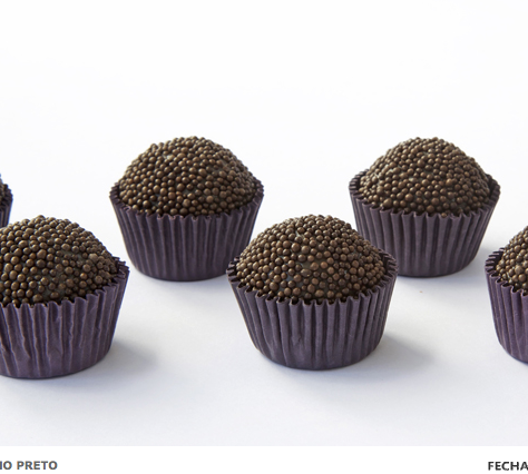 Fabiana D'Angelo: brigadeiro chumbinho preto