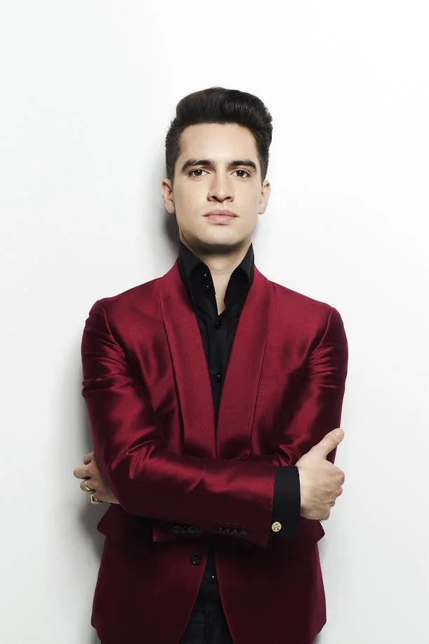 GROOMING: JEREMY KAIKALA. PHOTO: JONATHAN WEINER. DESIGNER: ANTHONY FRANCO