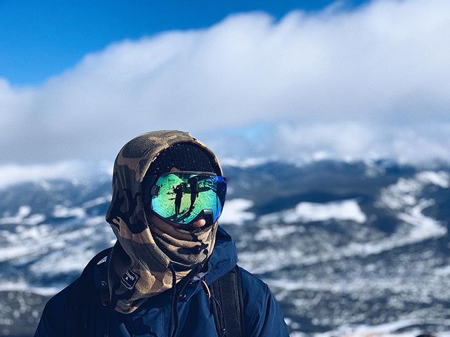 12,998’ - 📸 @mitchlovin3 •
•
•
•
#snow #snowboarding #vsco #iphonex #colorado #breckenridge #puremountainfun