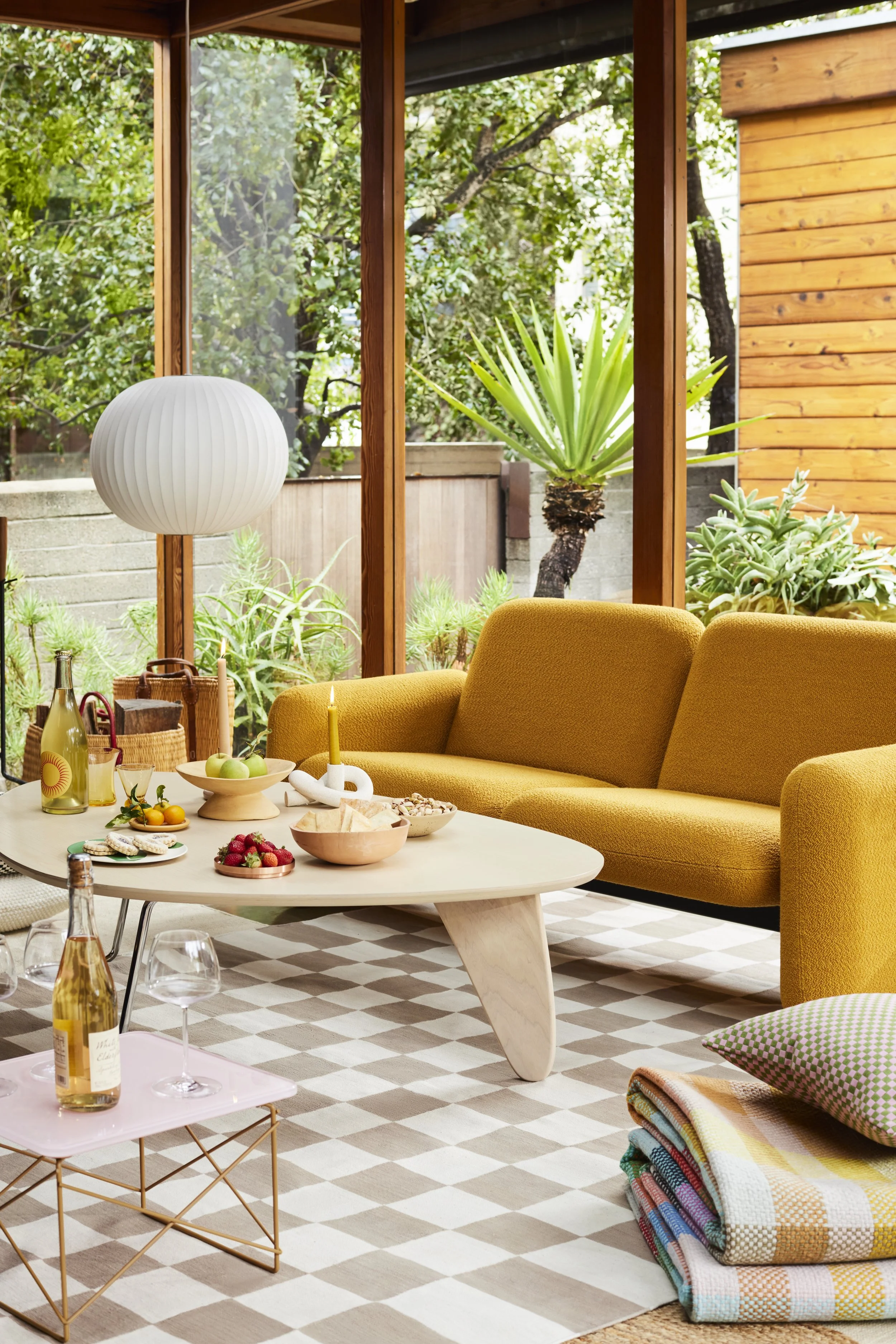 HermanMIllerRetailSpringC3 copy.jpg