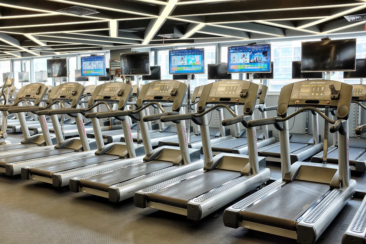 heleiqiang-treadmill-2704410_1280.jpg