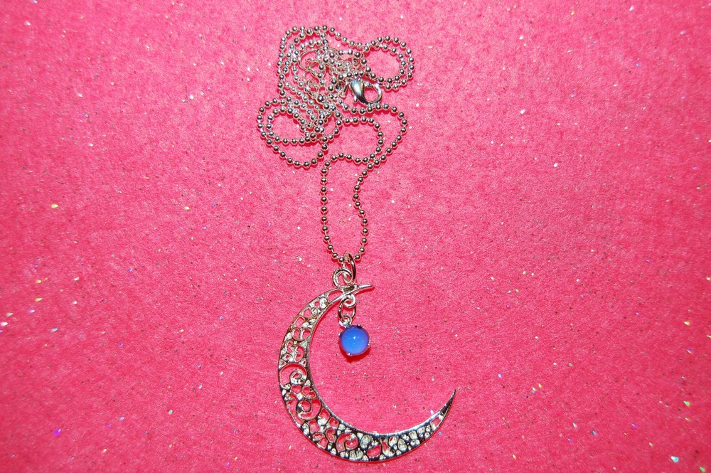 Silver Crescent Moon Pendant Mood Necklace