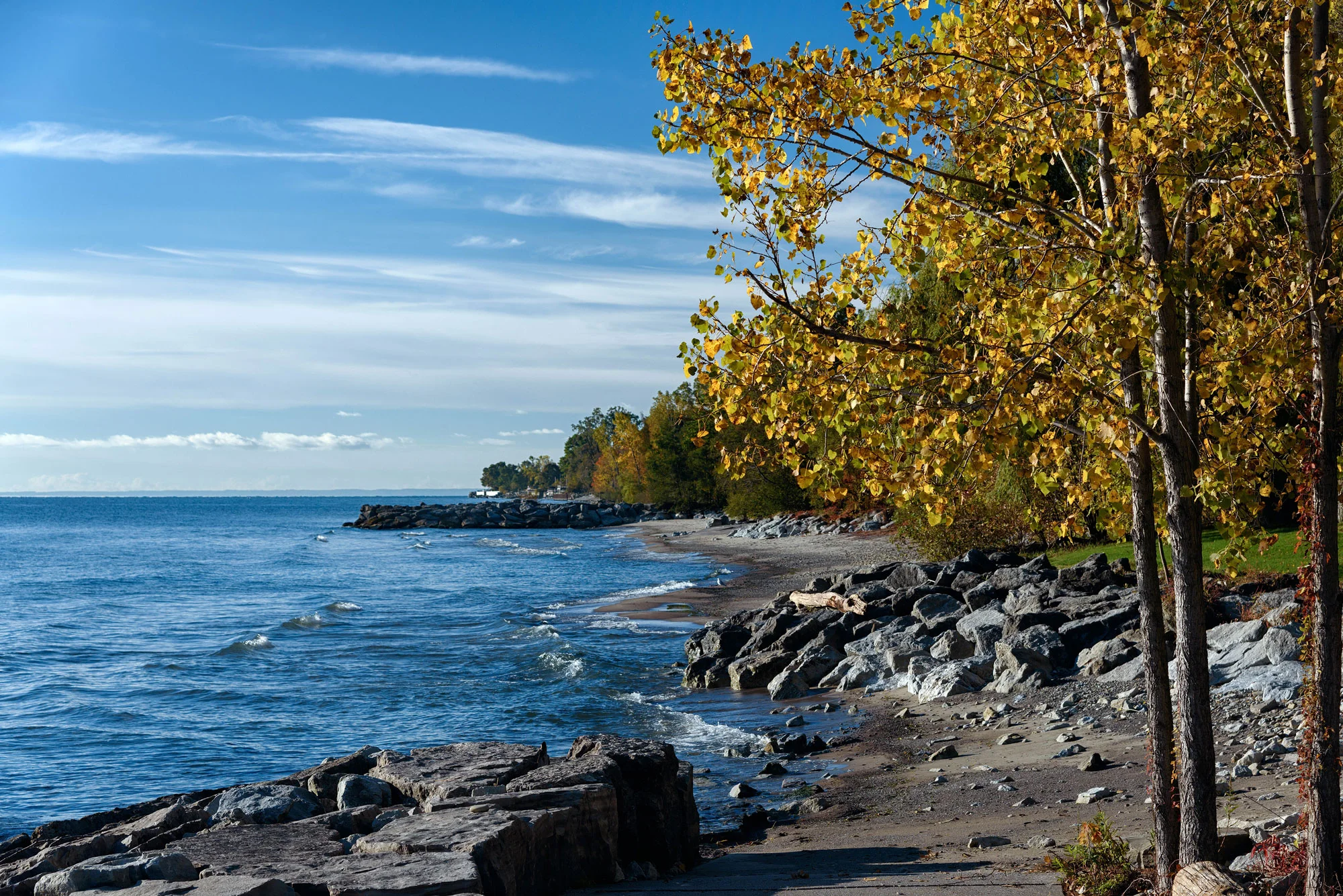 Lake Ontario shoreline at Jack Darling park in Mississauga, Ontario. (Photo via Joe deSousa )