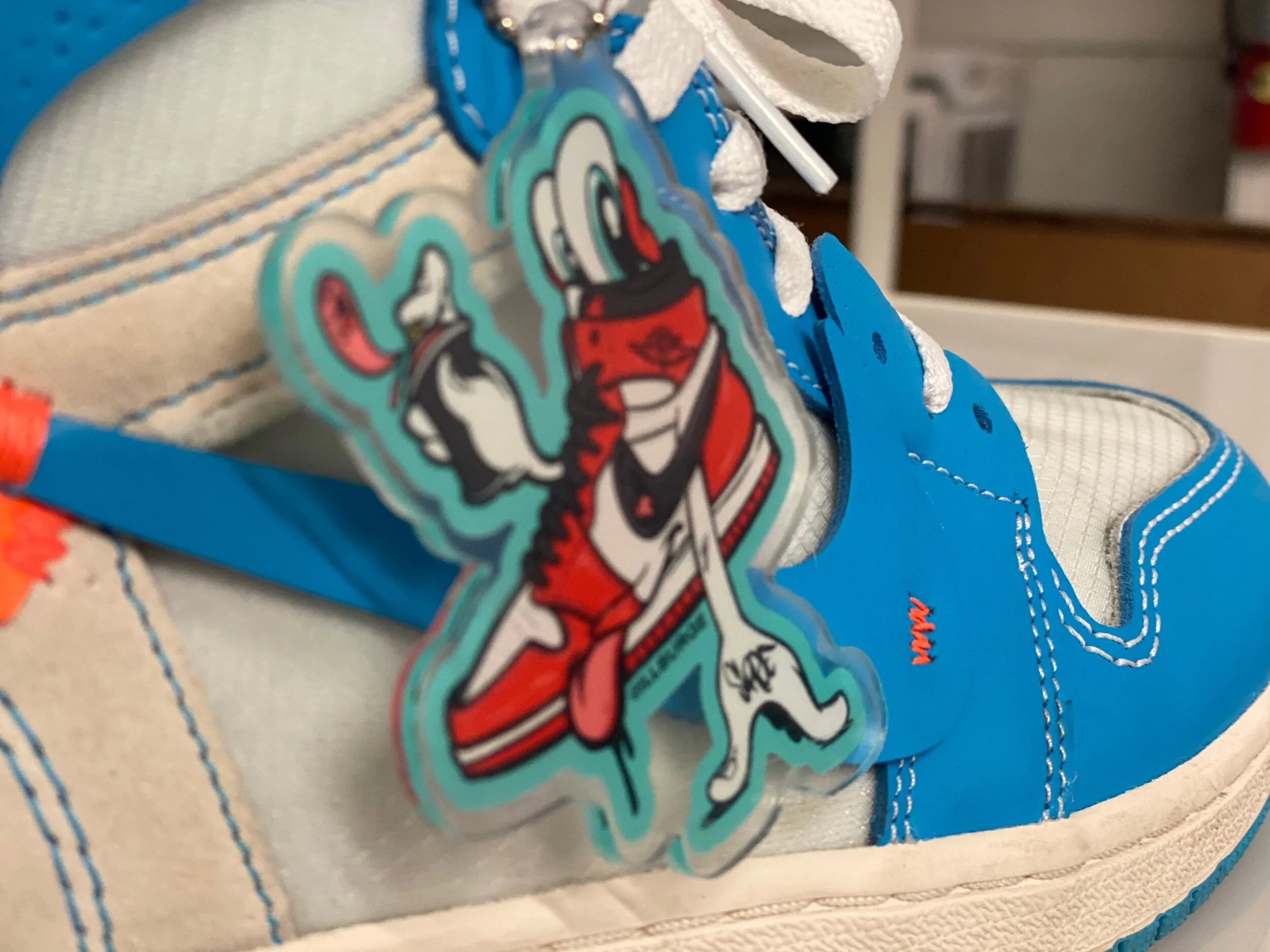 09200812-2D5F-456B-9160-6844D9DFB221