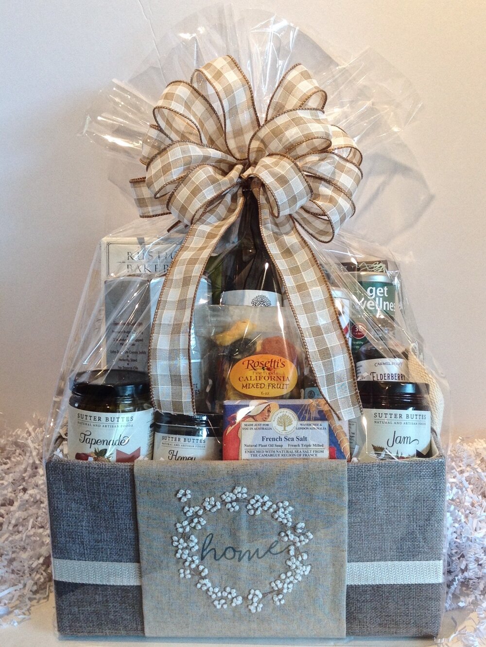 Custom Label Premium Valentine Caramel Apple Gift Basket