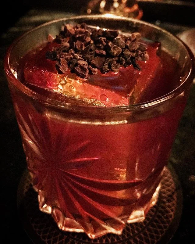 The “Foreign Relations” at @deathandtaxesreno
.
Akashi white oak #japanese whiskey
Ardbeg 10
Zuca amaro
Banane du brasil
Cocoa infused cappelletti
.
.
.
Find the recipe at: www.youtube.com/bestdrinkrecipes @eliahmountjoy @willwernick #bestdrinkrecipes #cocktail #bartend #cocktails #mixology #drinks #happyhour #shake #oldfashioned #martini #bourbon #vodka #gin #classic #bartender #bitters #libation #bar #whiskey #martini #martinis #craft #craftcocktail #akashi #ardbeg