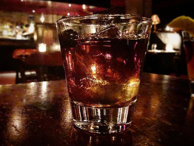A riff on the #old #fashioned at @thevarnishbar
.
.
.
Find the recipe at: www.youtube.com/bestdrinkrecipes @eliahmountjoy @willwernick #bestdrinkrecipes #cocktail #bartend #cocktails #mixology #drinks #happyhour #shake #oldfashioned #martini #bourbon #vodka #gin #classic #bartender #bitters #libation #bar #whiskey #martini #martinis #craft #craftcocktail #akashi #ardbeg