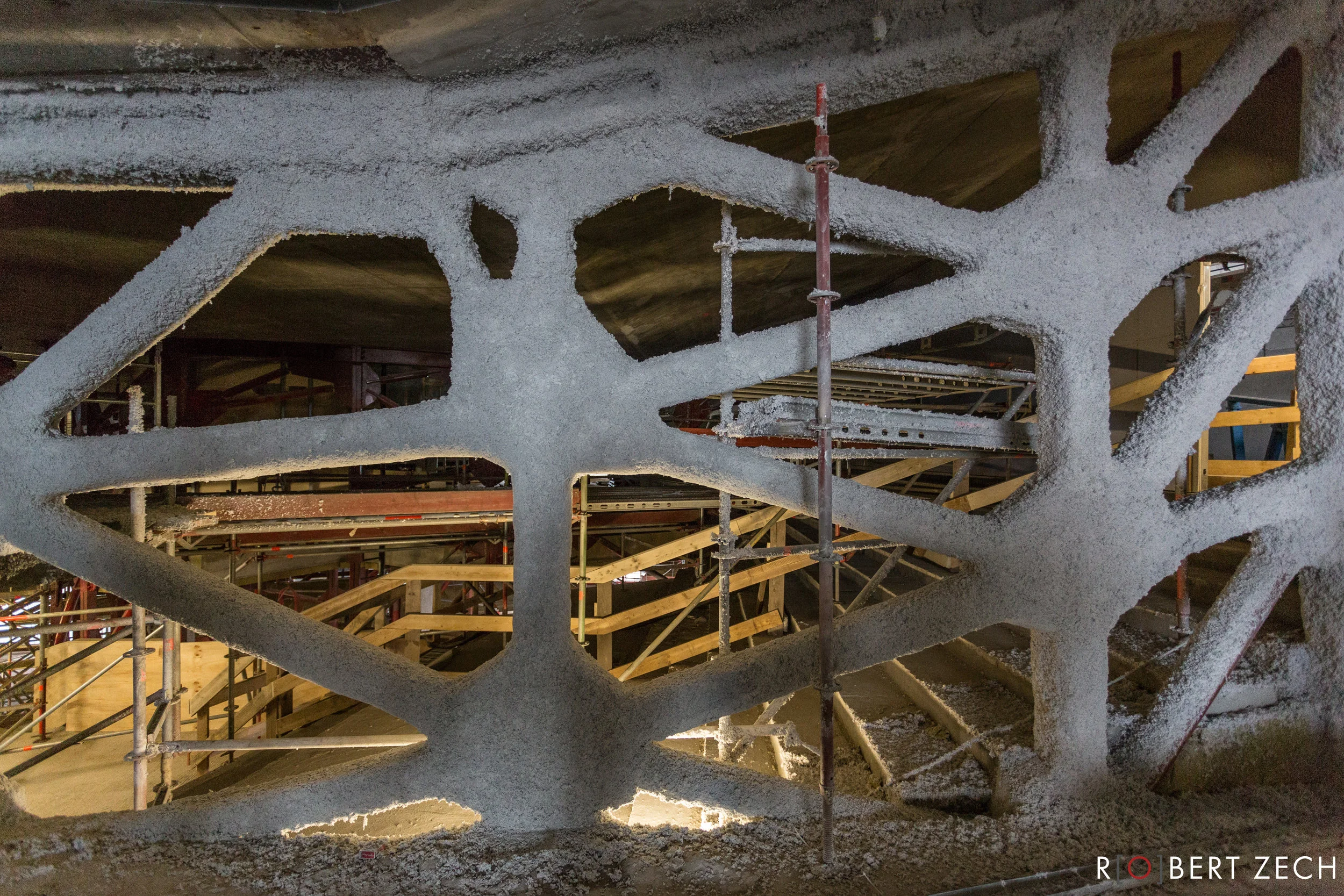 Elbphilharmonie_ROBERT-ZECH-1.jpg