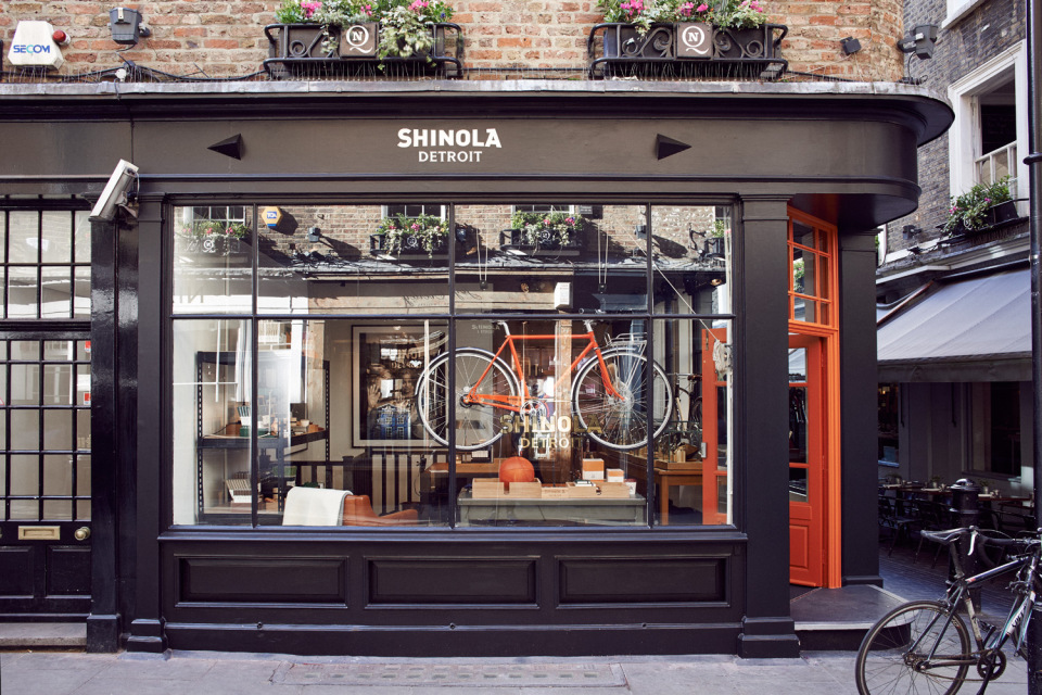 shinola-london-store-2014-06-960x640.jpg