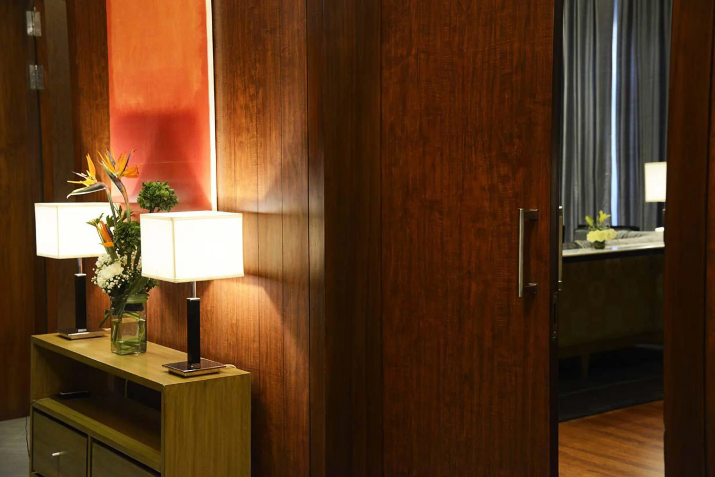 HALLWAY 2.jpg