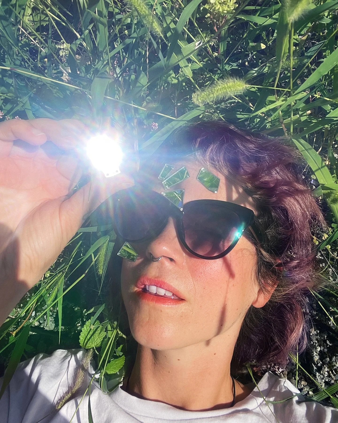 Did you know that nature can make you more trusting, helpful and caring? Several studies have shown that when we connect with nature, we are reminded that we are a part of something larger than ourselves 
❤️
An excerpt from the book &bdquo;Forest Bat