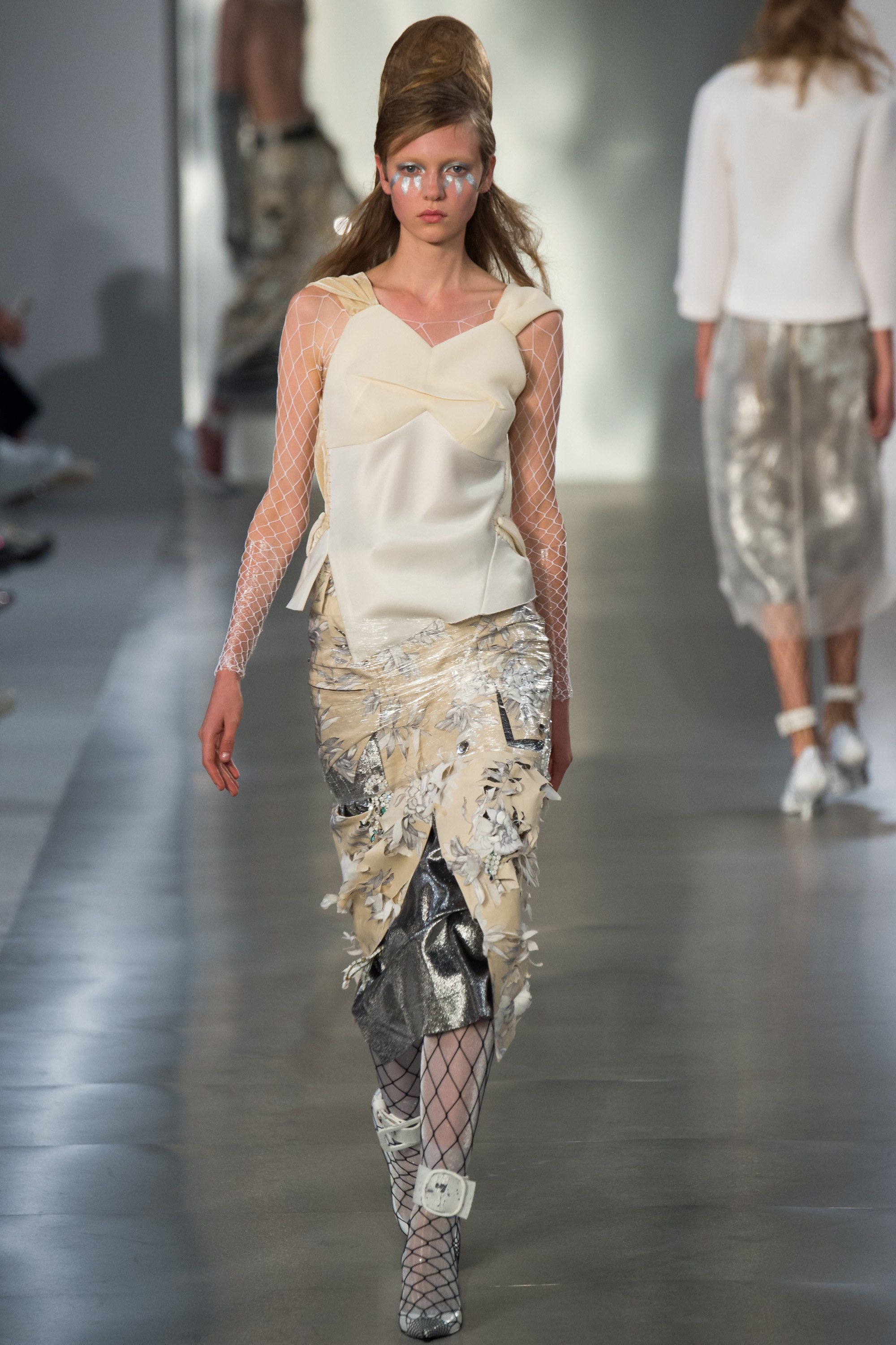 Maison Margiela SS16 - Netting