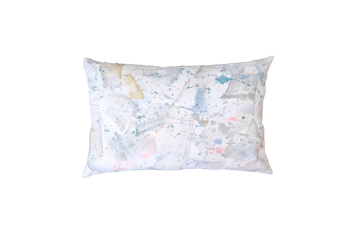 Dana-Mooney-Vancouver-Artist-Medium-Dogbed-Soft-Greys-Back