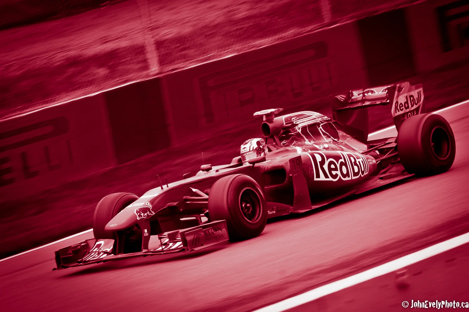 Toro Rosso thru wine splashed spectacles.