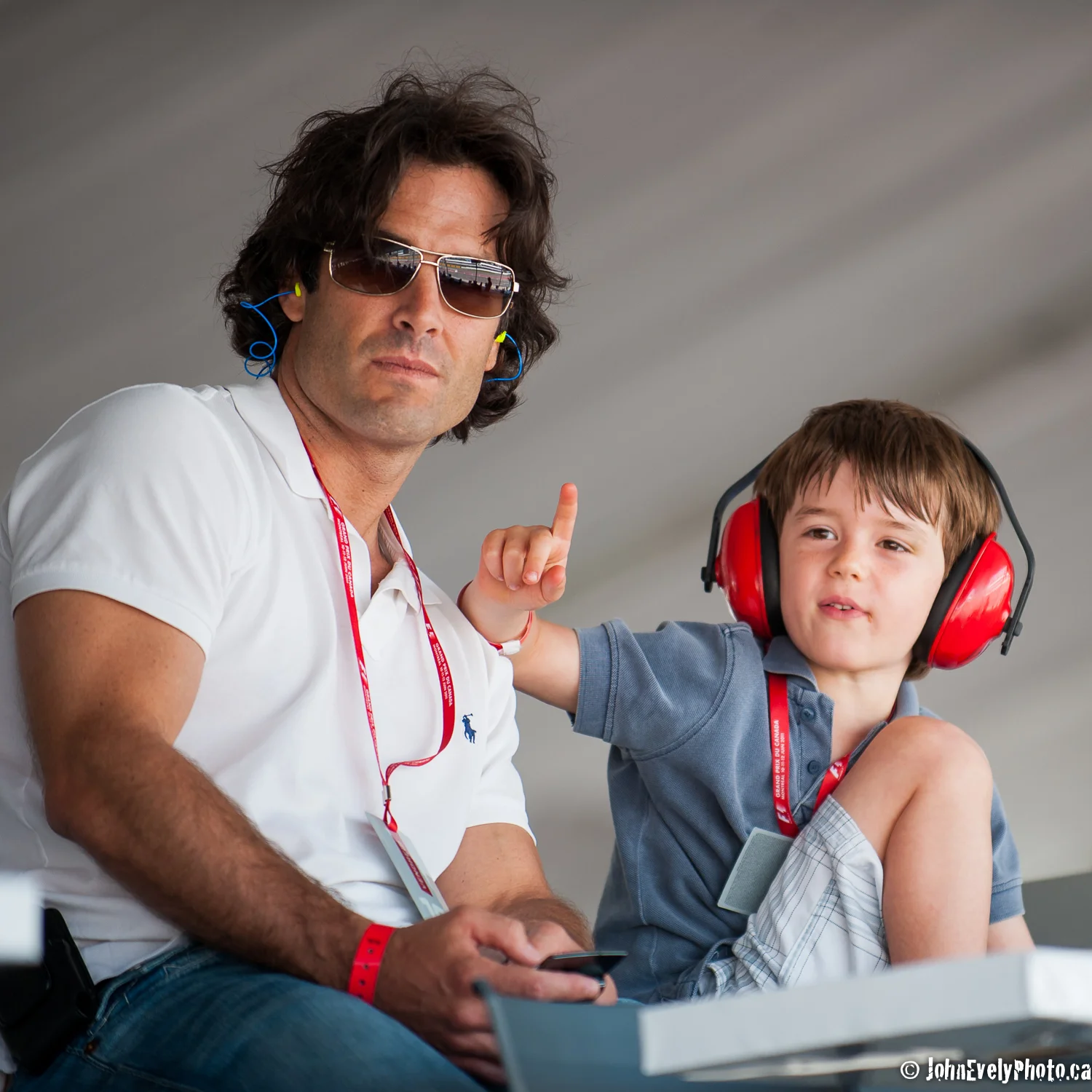 Father and son F1 fans