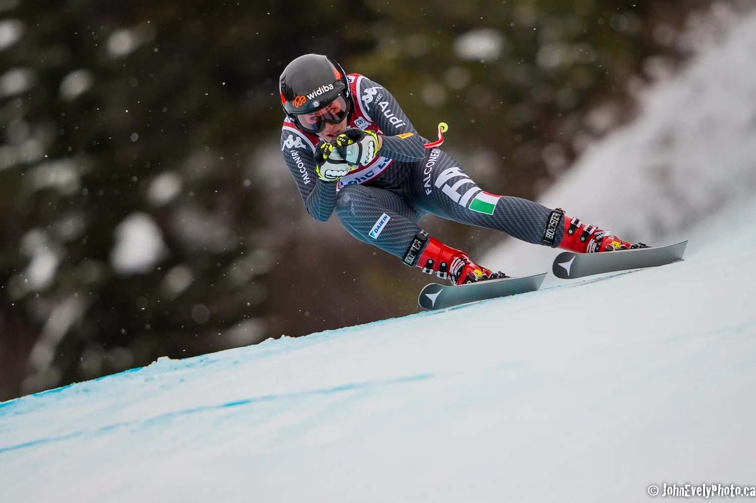 JE 201612 W WC Ski-4.jpg